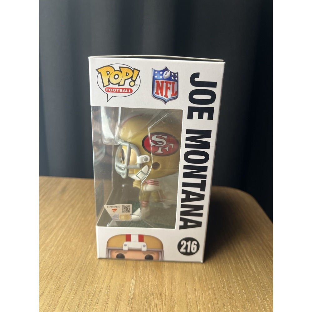 Joe Montana Signed Funko Pop #216 49ers NFL Legends Fanatics COA Mint w/ Case - Picture 5 of 8